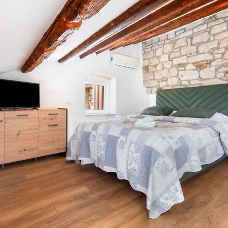 The Yellow House Apartments Rovinj Zewnętrze zdjęcie